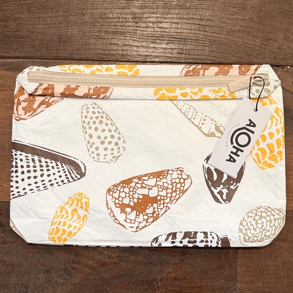 ALOHAS Shell Pattern Pouch - Picture 3 of 3